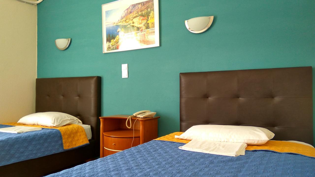 Hotel Anesi Atene Esterno foto