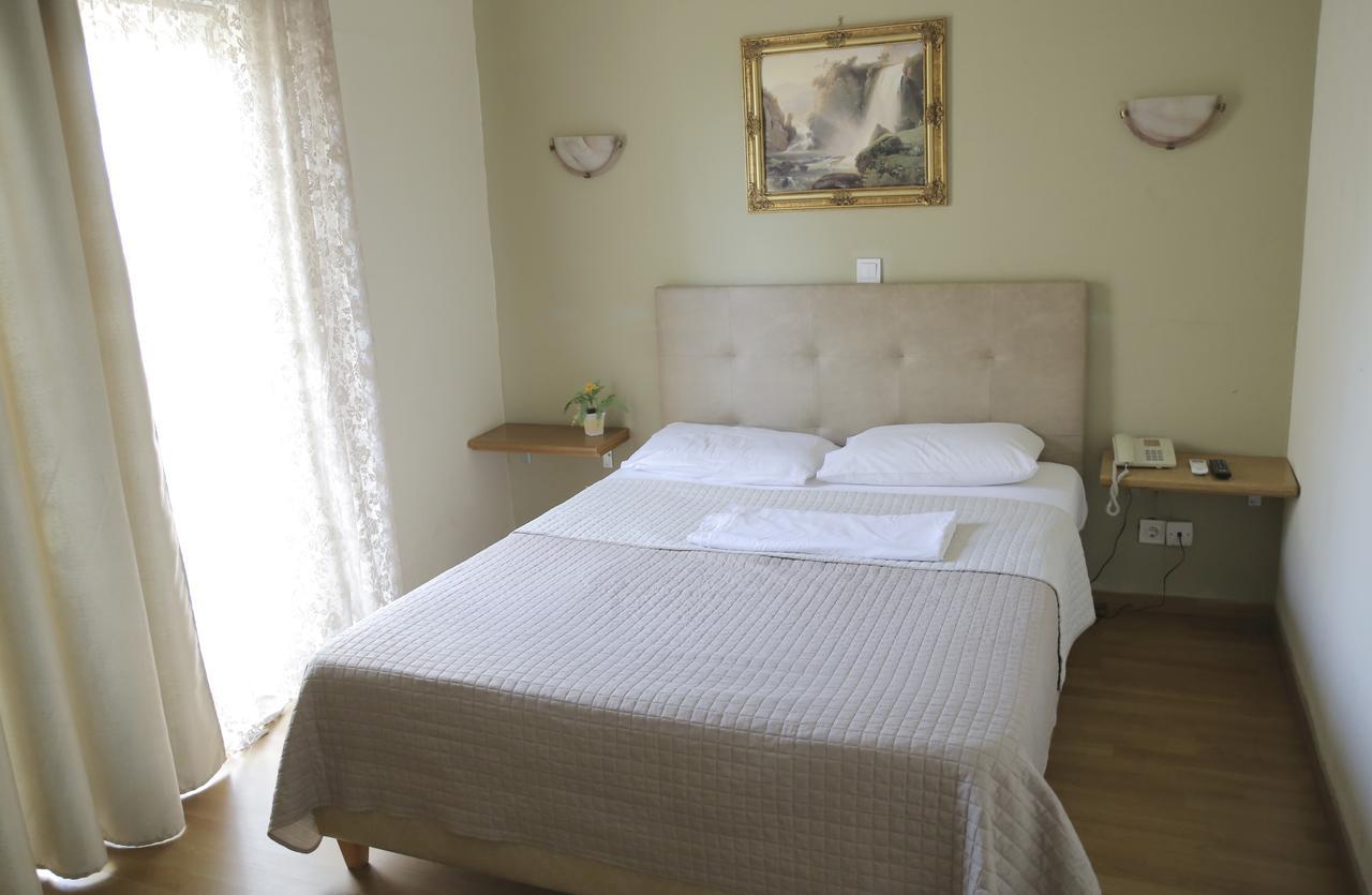 Hotel Anesi Atene Esterno foto