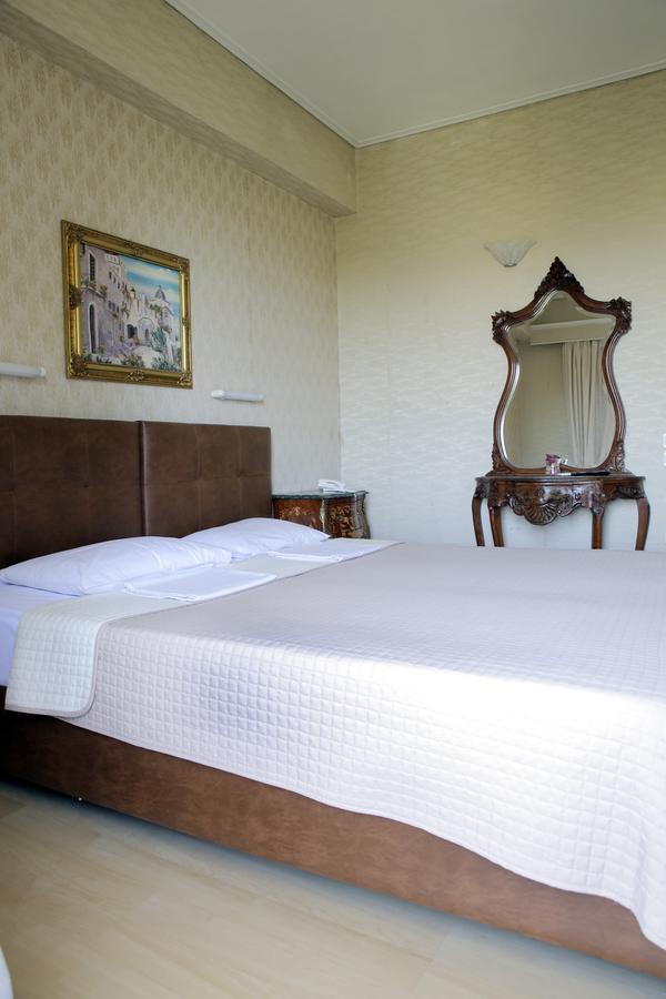 Hotel Anesi Atene Esterno foto