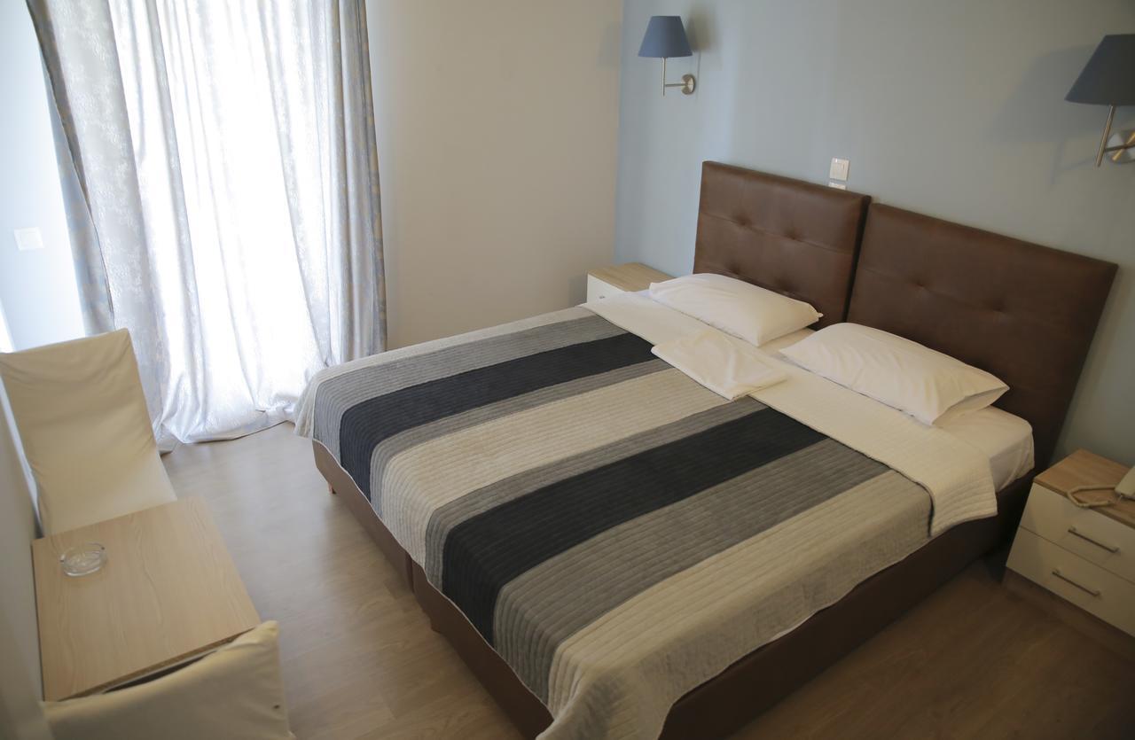 Hotel Anesi Atene Esterno foto