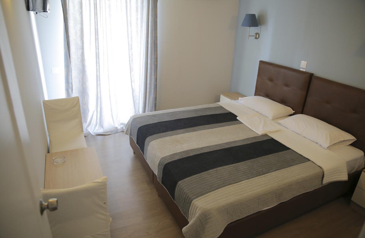 Hotel Anesi Atene Esterno foto