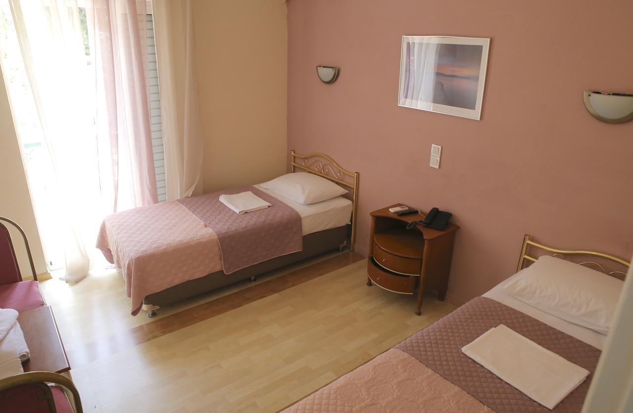 Hotel Anesi Atene Esterno foto