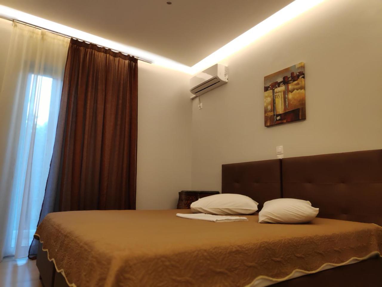 Hotel Anesi Atene Esterno foto