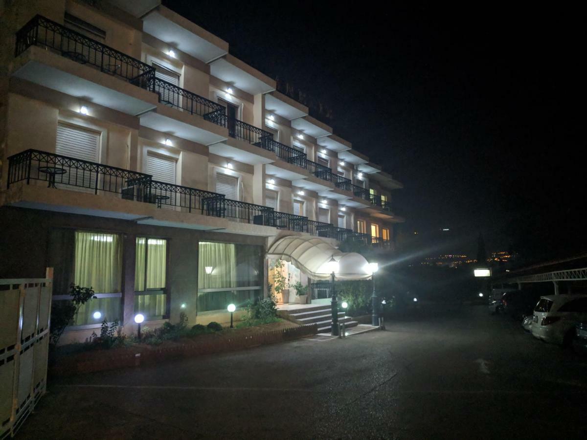 Hotel Anesi Atene Esterno foto